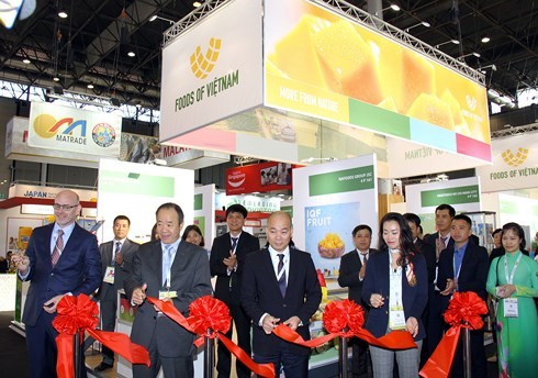 เวียดนามเข้าร่วมงานแสดงสินค้าระหว่างประเทศด้านอุตสาหกรรมอาหาร SIALปารีสปี2018 - ảnh 1