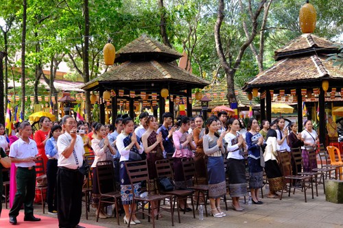 งานเทศกาลลอยกระทง ” ร่วมส่งเสริมวัฒนธรรมไทย”  - ảnh 2