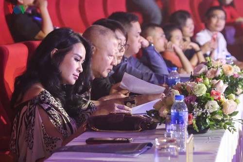 Toàn cảnh đêm bán kết đa sắc màu cuộc thi “Tiếng hát ASEAN+3” năm 2019 - ảnh 4