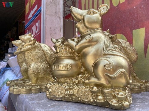 Mice-shaped ceramic products go on sale in Bat Trang Village - ảnh 2
