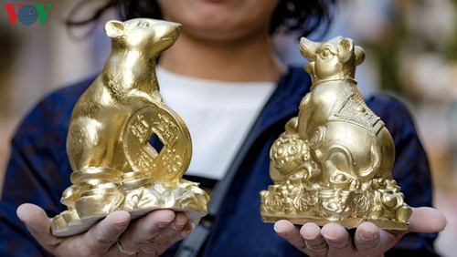Mice-shaped ceramic products go on sale in Bat Trang Village - ảnh 5