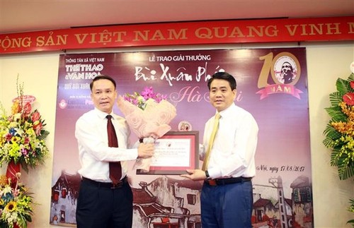 Bui Xuan Phai – For the Love of Hanoi Awards mark 10th year - ảnh 1