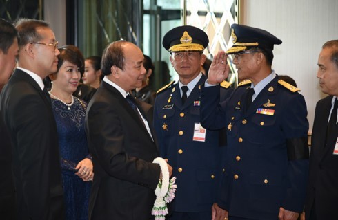 Prime Minister Nguyen Xuan Phuc arrives in Bangkok for official Thailand visit - ảnh 1