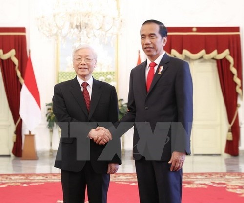 Party leader leaves for a state visit to Myanmar after visiting Indonesia - ảnh 1