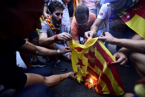 Spanish government to respond to Catalonia’s unilateral secession  - ảnh 1