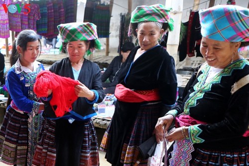 Tam Duong market embraces local mountain culture - ảnh 2