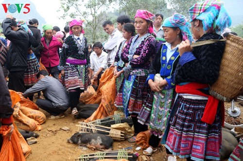 Tam Duong market embraces local mountain culture - ảnh 3