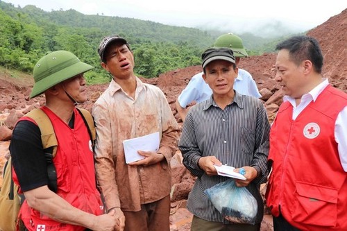 Vietnam Red Cross sends more aids to flood victims - ảnh 1
