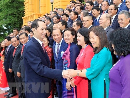 President lauds contributions of chief representatives abroad - ảnh 1