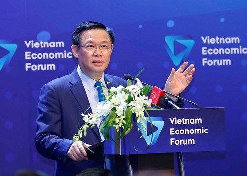 Forum discusses solutions to expand capital-financial market - ảnh 1