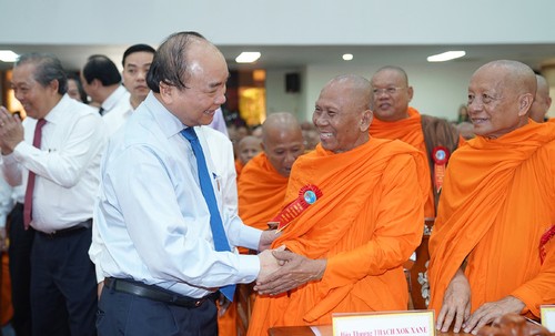 PM celebrates Chol Chnam Thmay festival with the Khmer - ảnh 1
