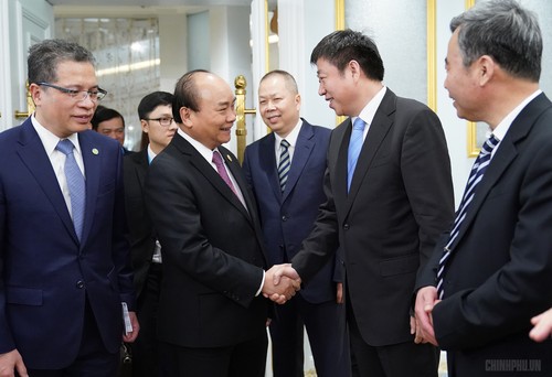 Prime Minister Nguyen Xuan Phuc calls for more Chinese investment in infrastructure - ảnh 1