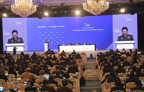 Shangri-La: Vietnam urges to prevent conflicts in competitive areas - ảnh 1