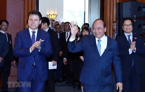 Vietnamese, Italian PMs co-chair Italy-ASEAN economic relations dialogue - ảnh 1