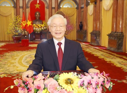 Leaders extend congratulations to Party leader Nguyen Phu Trong on re-election - ảnh 1