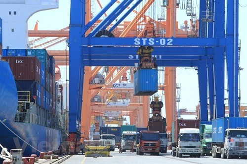 Vietnam racks up 1.29 billion USD in trade surplus in two months - ảnh 1