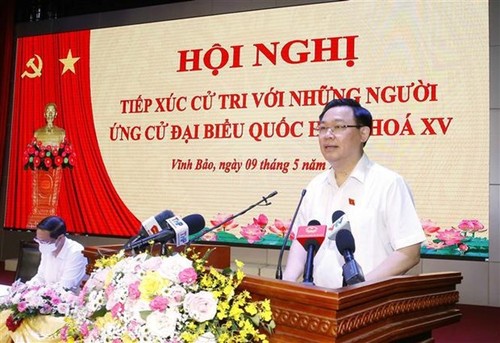Top legislator meets voters in Hai Phong city - ảnh 1