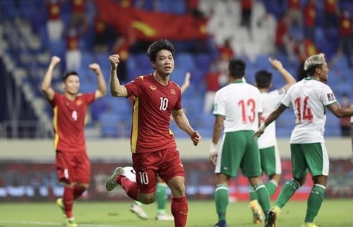 Vietnam beat Indonesia 4-0 in World Cup qualifiers - ảnh 1