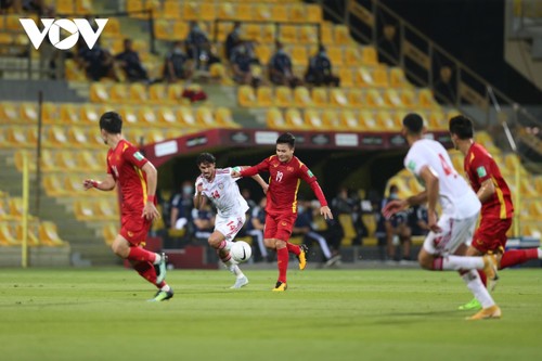 Vietnam advance to third round of World Cup qualifiers for first time - ảnh 2