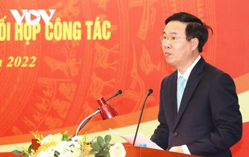 Violations defying Party guidelines, State law strictly punished - ảnh 1