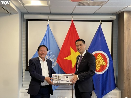 VOV delegation visits Vietnam’s permanent representative delegation at the UN - ảnh 1