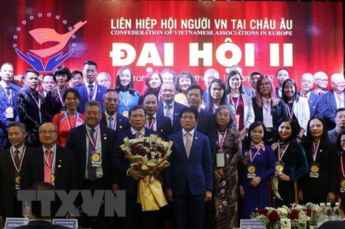 Union of Vietnamese People Associations in Europe holds second congress - ảnh 1