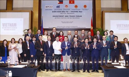 Vietnam, Philippines to raise bilateral trade to 10 billion USD - ảnh 1