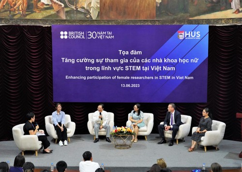 Vietnamese female scientists encouraged to engage in STEM  - ảnh 1
