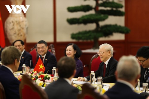 Vietnam and US lift ties to comprehensive strategic partnership - ảnh 2
