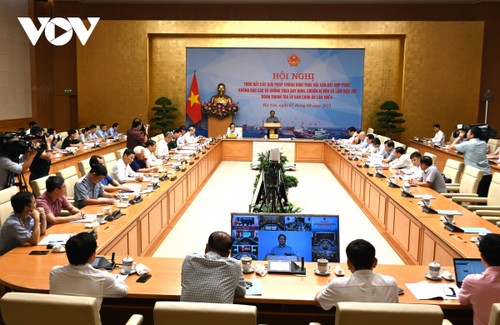 PM urges for strengthening measures to combat IUU fishing - ảnh 2