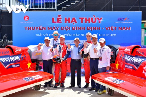 UIM F1H2O World Championship Grand Prix of Binh Dinh for powerboats opens - ảnh 1