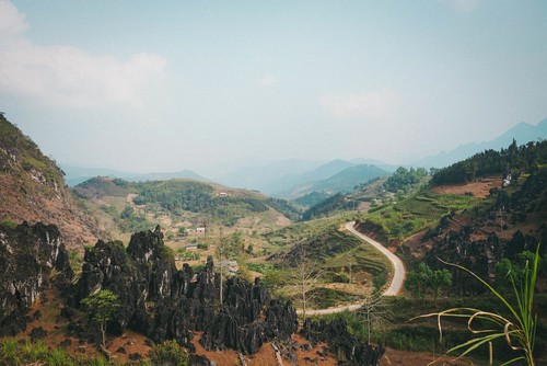 Exploring Vietnam’s Majestic North: Ha Giang Loop Adventure Guide - ảnh 1