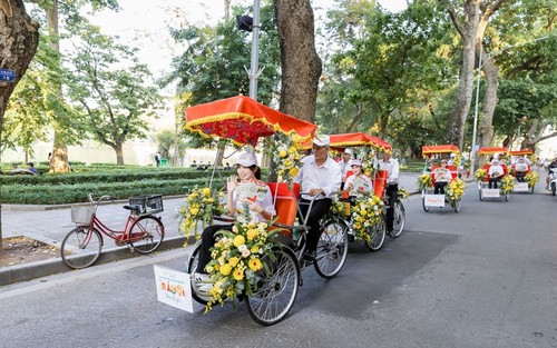Festival introduces captivating cultural, historical sites of Hanoi - ảnh 1
