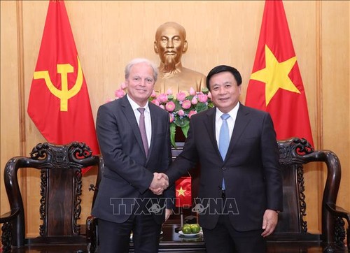 Thúc đẩy hợp tác giữa Học viện Chính trị quốc gia Hồ Chí Minh và Ngân hàng Thế giới - ảnh 1