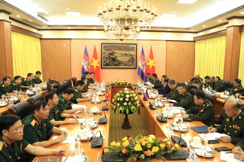 Đoàn Đại biểu Quân sự cấp cao Quân đội Hoàng gia Campuchia thăm và làm việc tại Việt Nam - ảnh 2