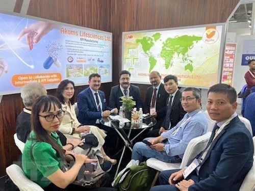 Đoàn doanh nghiệp Việt Nam dự Hội chợ triển lãm quốc tế Dược phẩm và Y tế 2022 tại Ấn Độ - ảnh 1