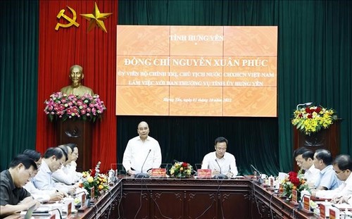 Chủ tịch nước Nguyễn Xuân Phúc làm việc với Ban Thường vụ tỉnh Hưng Yên - ảnh 1