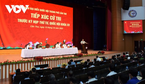 Thủ tướng Phạm Minh Chính giải đáp nhiều ý kiến, kiến nghị của cử tri thành phố Cần Thơ - ảnh 1