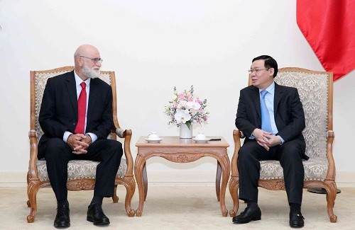 越南政府副总理王庭惠会见世界农业经济领域权威专家 - ảnh 1