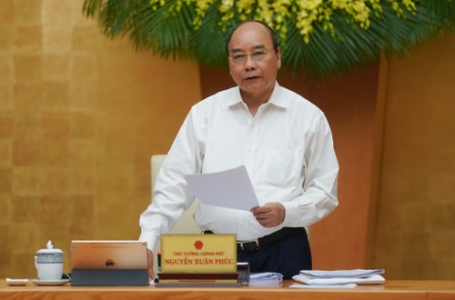 阮春福总理：采取有力措施促进增长 - ảnh 1