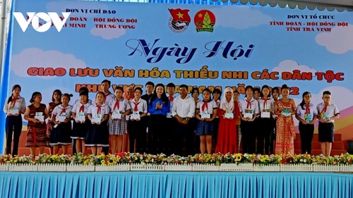 越南北部各族儿童文化节开幕 - ảnh 1