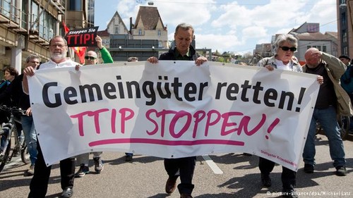 Demonstrations in Europe in protest against TTIP - ảnh 1