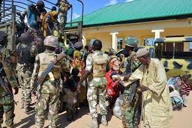 Nigeria frees 178 hostages held by Boko Haram - ảnh 1