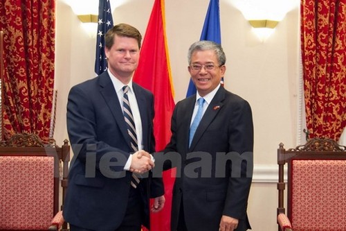 Vietnam, US seek stronger cooperation between localities  - ảnh 2