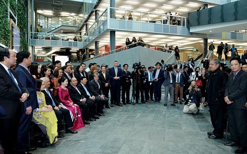 PM meets Vietnamese expats in NZ - ảnh 1