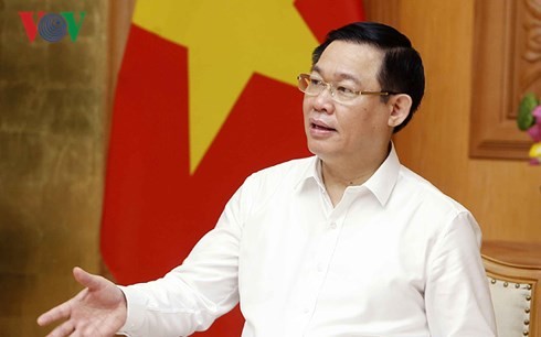 Deputy PM chairs meeting on enterprises’ equitization, restructuring - ảnh 1