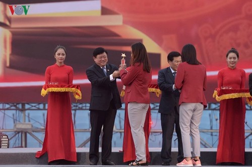 VOV President honors Vietnamese athletes from ASIAD 2018  - ảnh 1