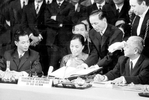 Vietnam marks 46th anniversary of Paris Peace Accords - ảnh 1