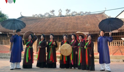 Quan Ho singing marks 10th anniversary of UNESCO recognition  - ảnh 1