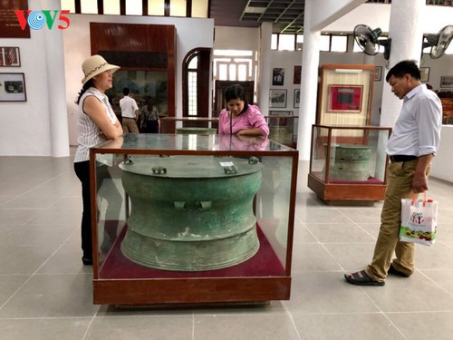 Hung Temple’s Bronze Drum and Dong Son Bronze Drums – a sacred symbol of the Vietnamese people - ảnh 6